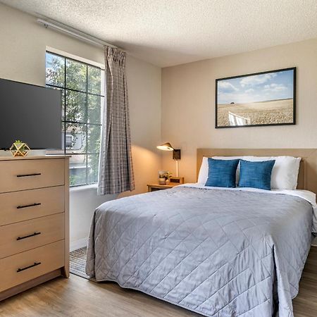 Intown Suites Extended Stay Select Orlando Fl - Ucf Alafaya エクステリア 写真